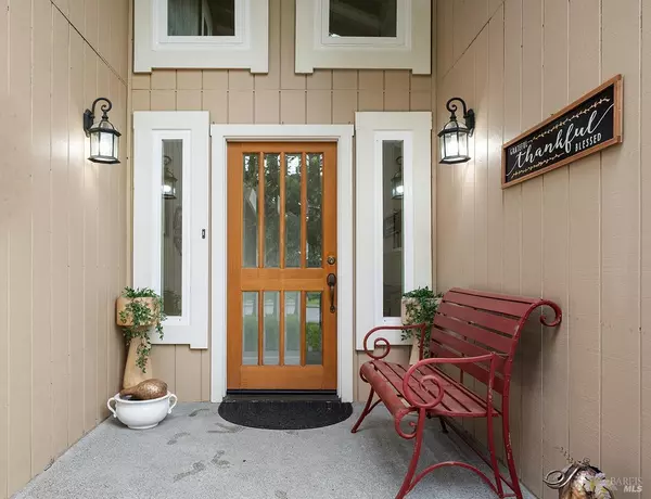 Sebastopol, CA 95472,8091 Hill DR