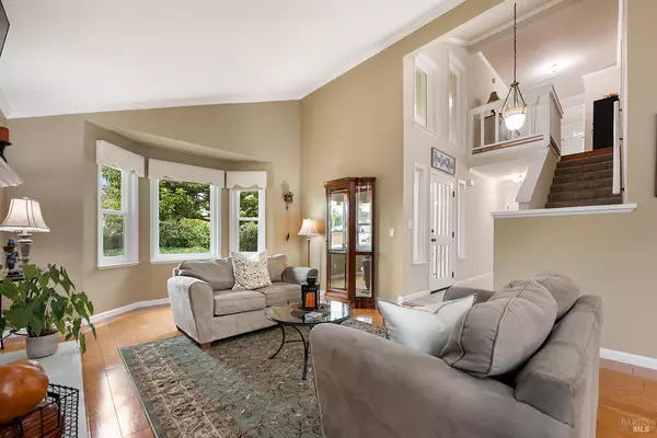 Sebastopol, CA 95472,8091 Hill DR