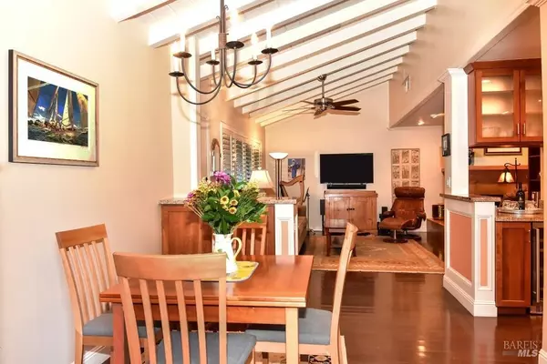 Sonoma, CA 95476,195 Guadalupe DR