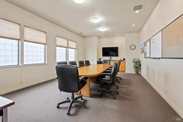 Willits, CA 95490,335 S Main ST