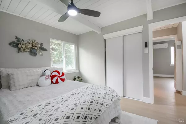 Vacaville, CA 95688,456 Lovers LN