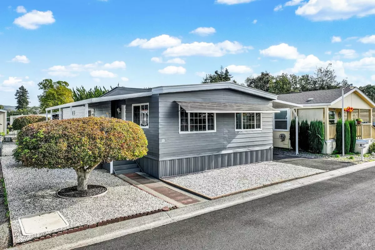 Napa, CA 94558,13 Hacienda DR