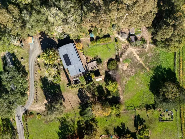 Sebastopol, CA 95472,4633 Maddocks RD