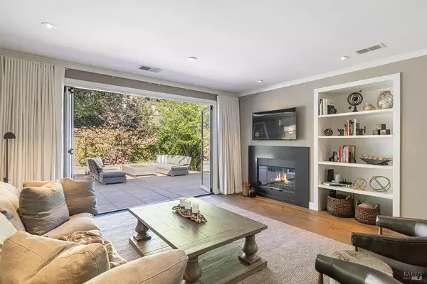 Yountville, CA 94599,1982 Adams ST