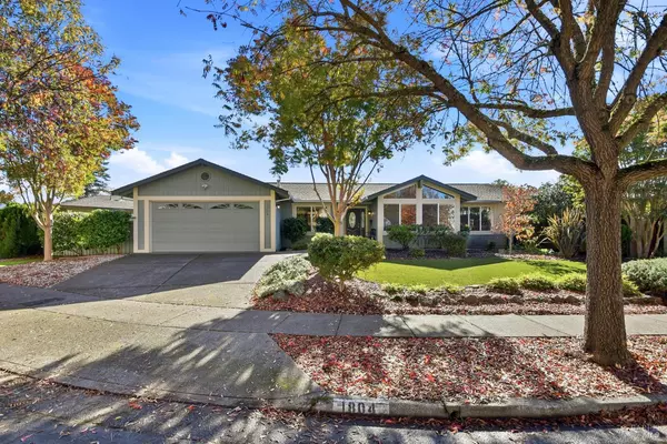 Santa Rosa, CA 95405,1804 Sherwood CT