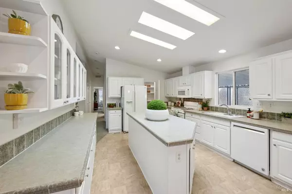 Petaluma, CA 94954,5 N Napa DR