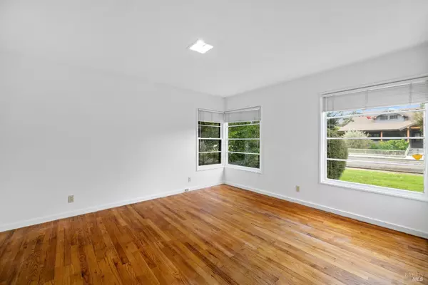 Sonoma, CA 95476,620 2nd ST E