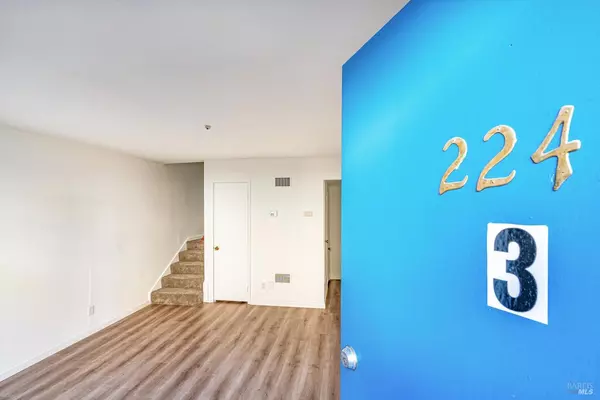 Rohnert Park, CA 94928,220 Arlen DR #226