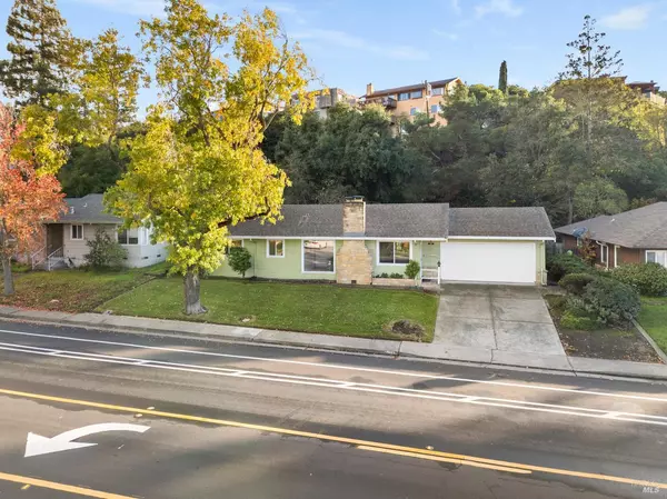 Vallejo, CA 94590,1541 Redwood ST