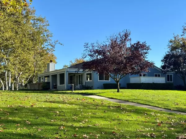 9188 Lakewood DR, Windsor, CA 95492