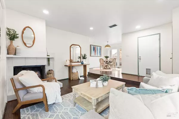 Santa Rosa, CA 95403,1072 Agnes CT