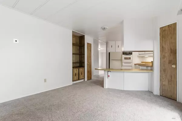 Petaluma, CA 94954,72 Michael DR