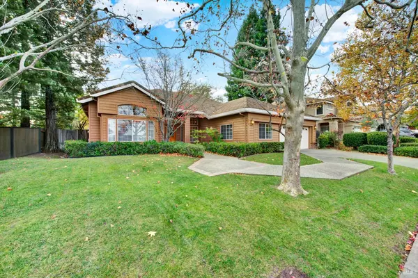 Vacaville, CA 95688,518 Canyon Oak DR