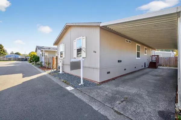 Santa Rosa, CA 95401,104 Leisure Park CIR