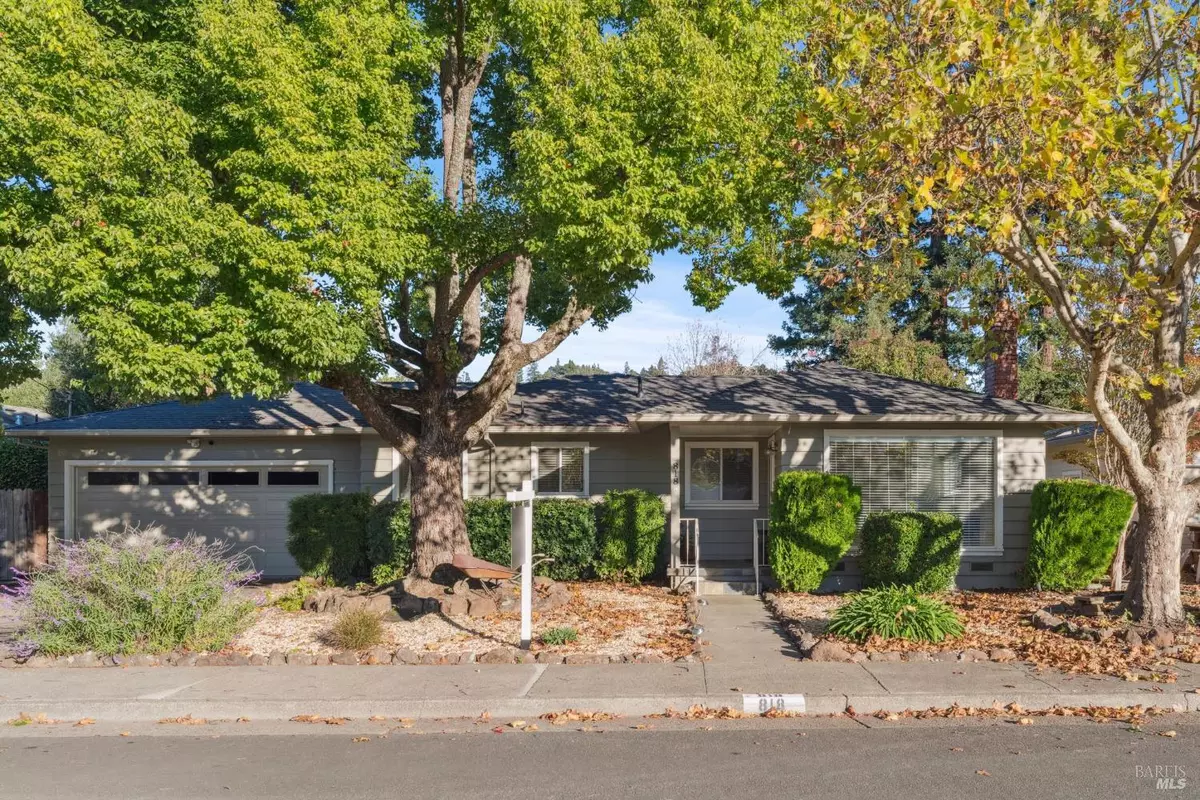 Healdsburg, CA 95448,818 Josephine LN