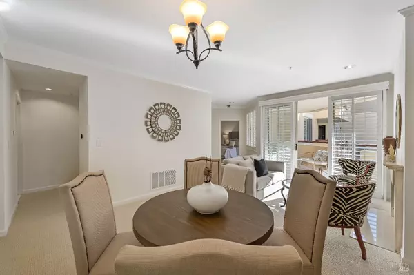 San Rafael, CA 94903,400 Deer Valley RD 3K