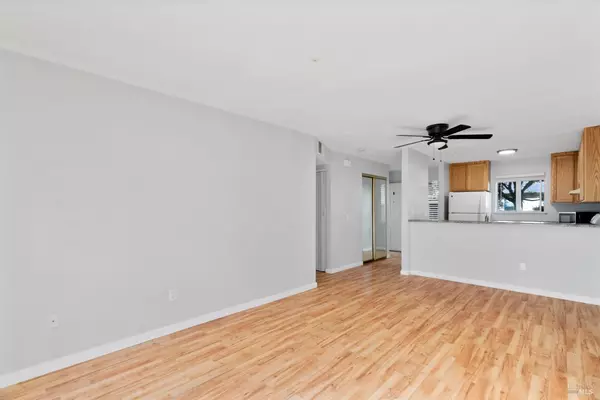 Rohnert Park, CA 94928,7651 Camino Colegio