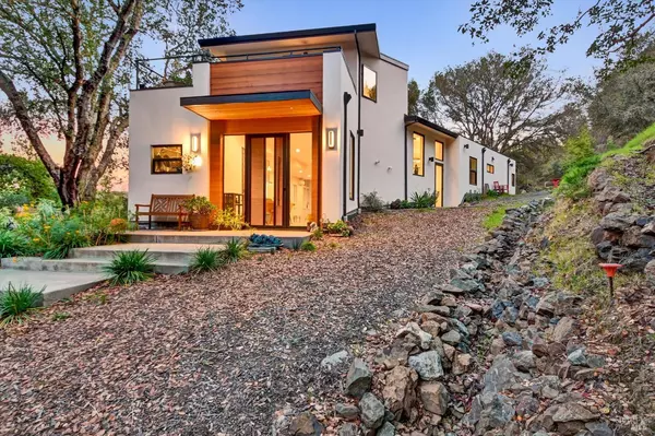 Fairfax, CA 94930,615 Oak Manor DR