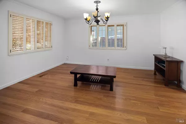 Santa Rosa, CA 95405,4808 Foxglove CT