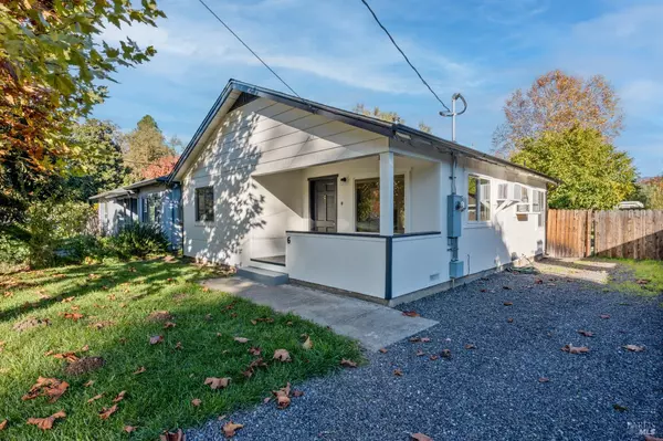 Ukiah, CA 95482,6 Lorraine ST