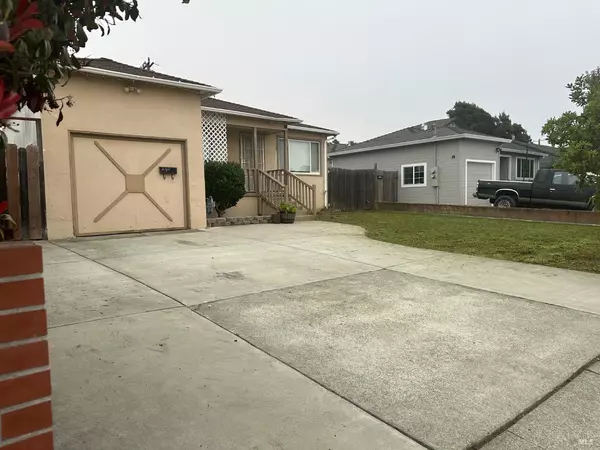 Vallejo, CA 94590,1012 Pine ST