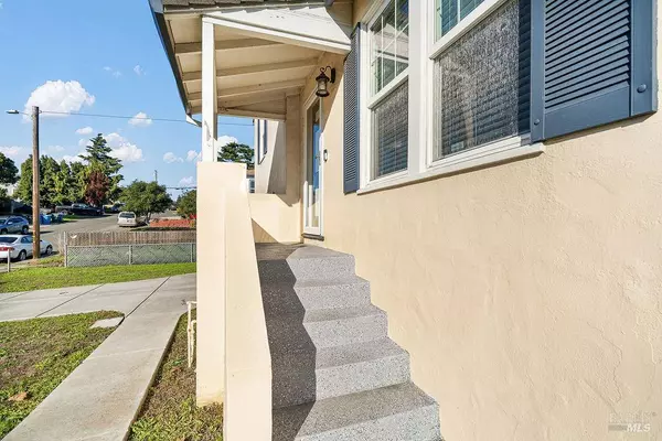 Vallejo, CA 94589,104 Hermosa AVE