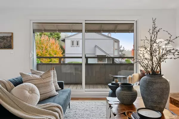 San Rafael, CA 94903,405 Sylvia WAY