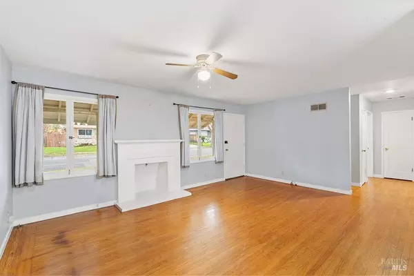 Vallejo, CA 94591,121 Jackson WAY