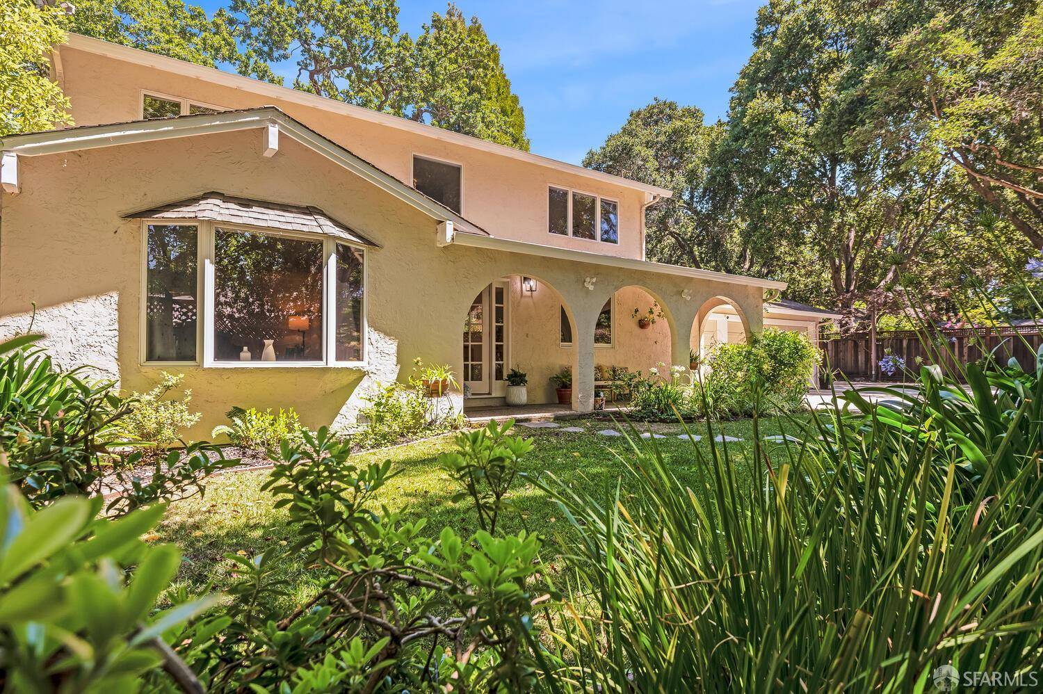 Menlo Park, CA 94025,454 9th AVE