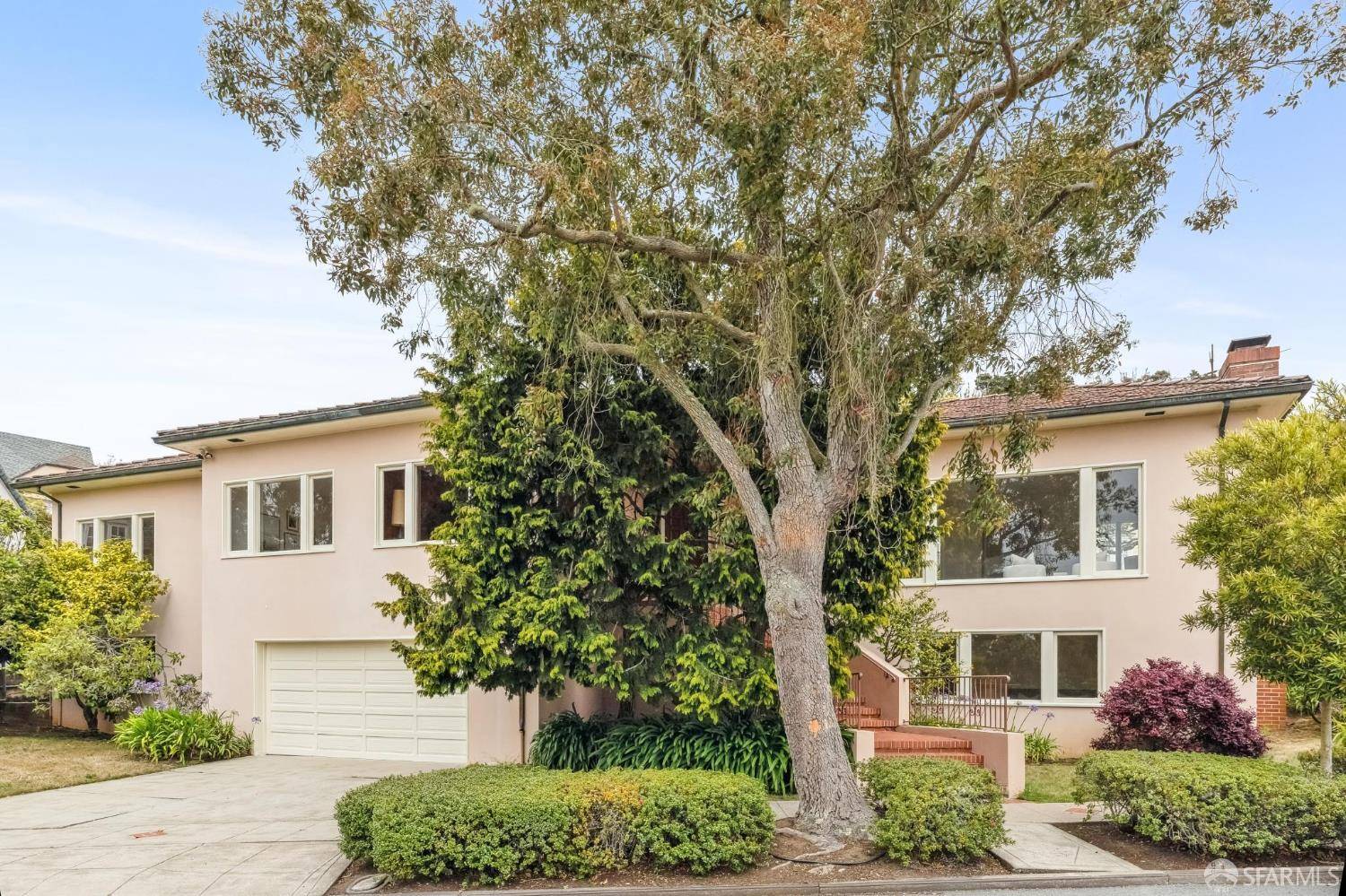 95 Santa Paula AVE, San Francisco, CA 94127