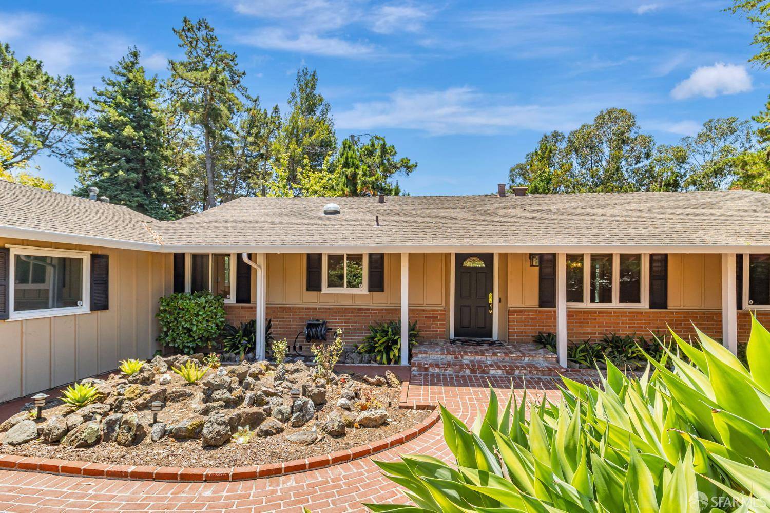 1426 Bel Aire RD, San Mateo, CA 94402