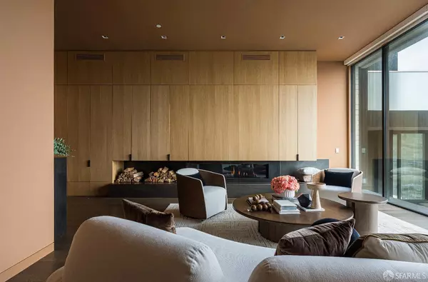 San Francisco, CA 94133,117 Telegraph Hill BLVD