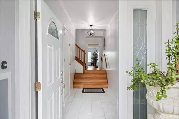 Daly City, CA 94014,372 Winchester ST