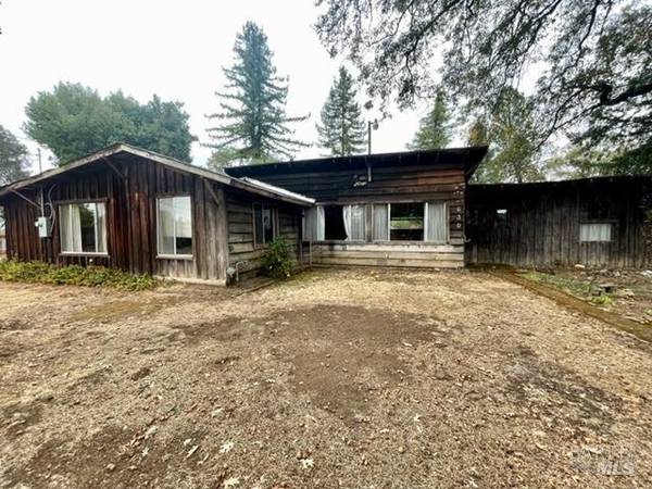 630 E School WAY,  Redwood Valley,  CA 95470