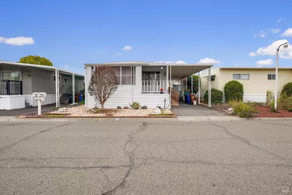 46 Hacienda DR, Napa, CA 94558