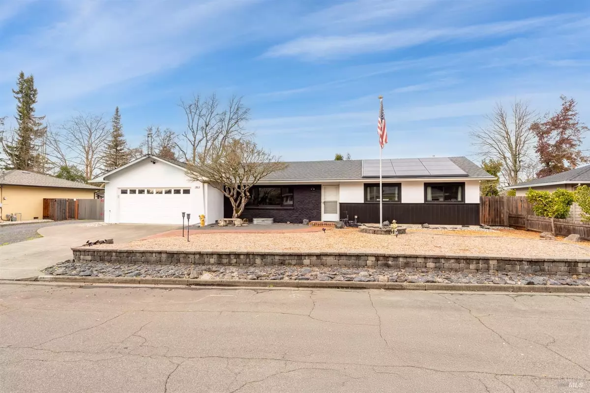 Santa Rosa, CA 95403,105 Eton CT