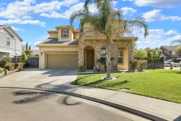1670 Cherry Blossom CT, Tracy, CA 95377