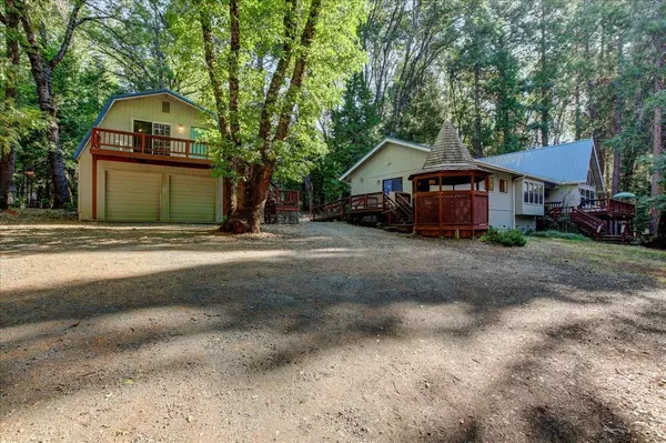 12388 Dobbins DR, Nevada City, CA 95959