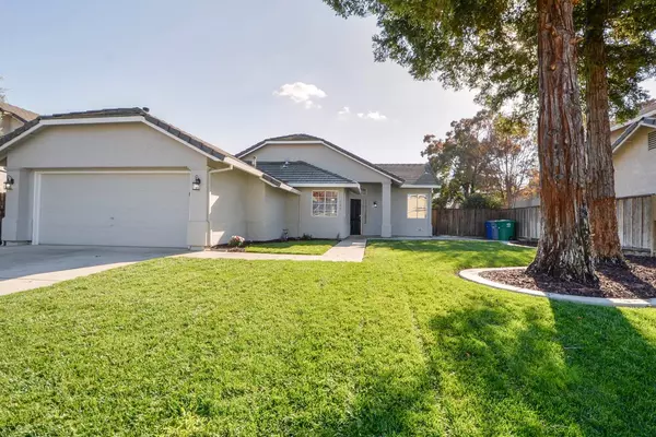 727 Foothill ST, Los Banos, CA 93635