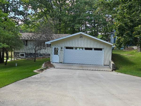 8263 Indian TRL, Millersburg, MI 49759