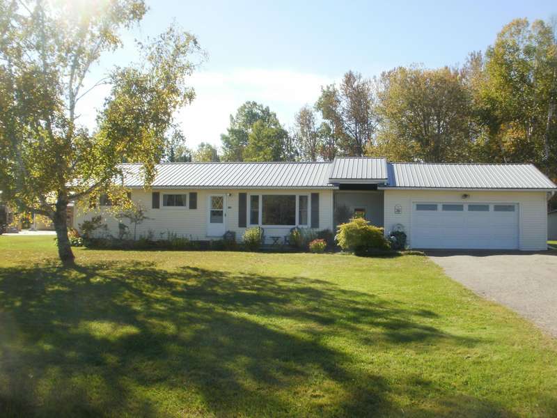 2239 E Levering RD, Cheboygan, MI 49721