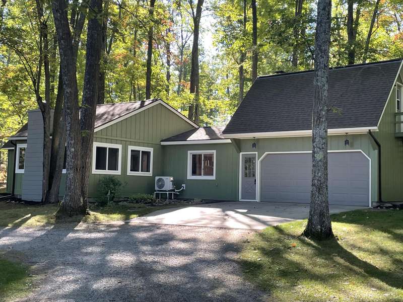 5070 North Cut RD, Roscommon, MI 48653