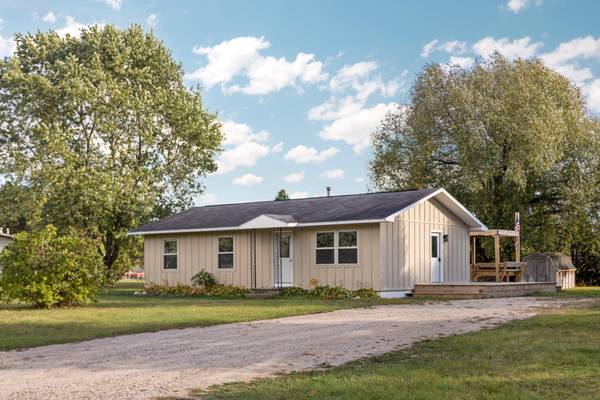 315 Klarer-Hinnel DR,  Gaylord,  MI 49735