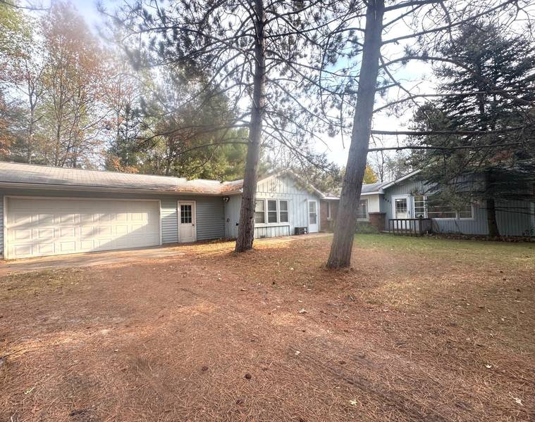 9851 S Oak RD, Roscommon, MI 48653