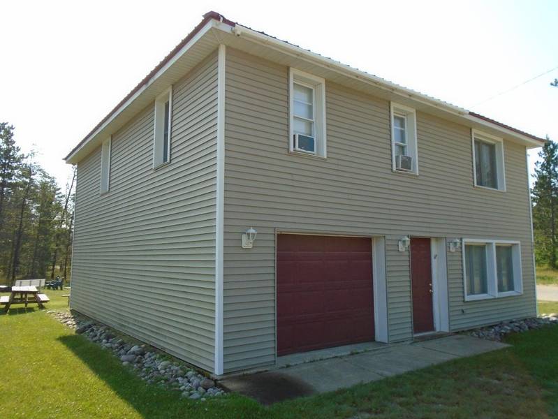 2499 Deeter RD, Luzerne, MI 48636