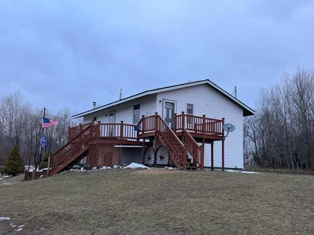 4301 N Ayr RD, Alanson, MI 49706