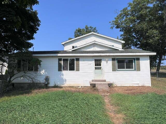 120 Marina ST, Houghton Lake, MI 48629