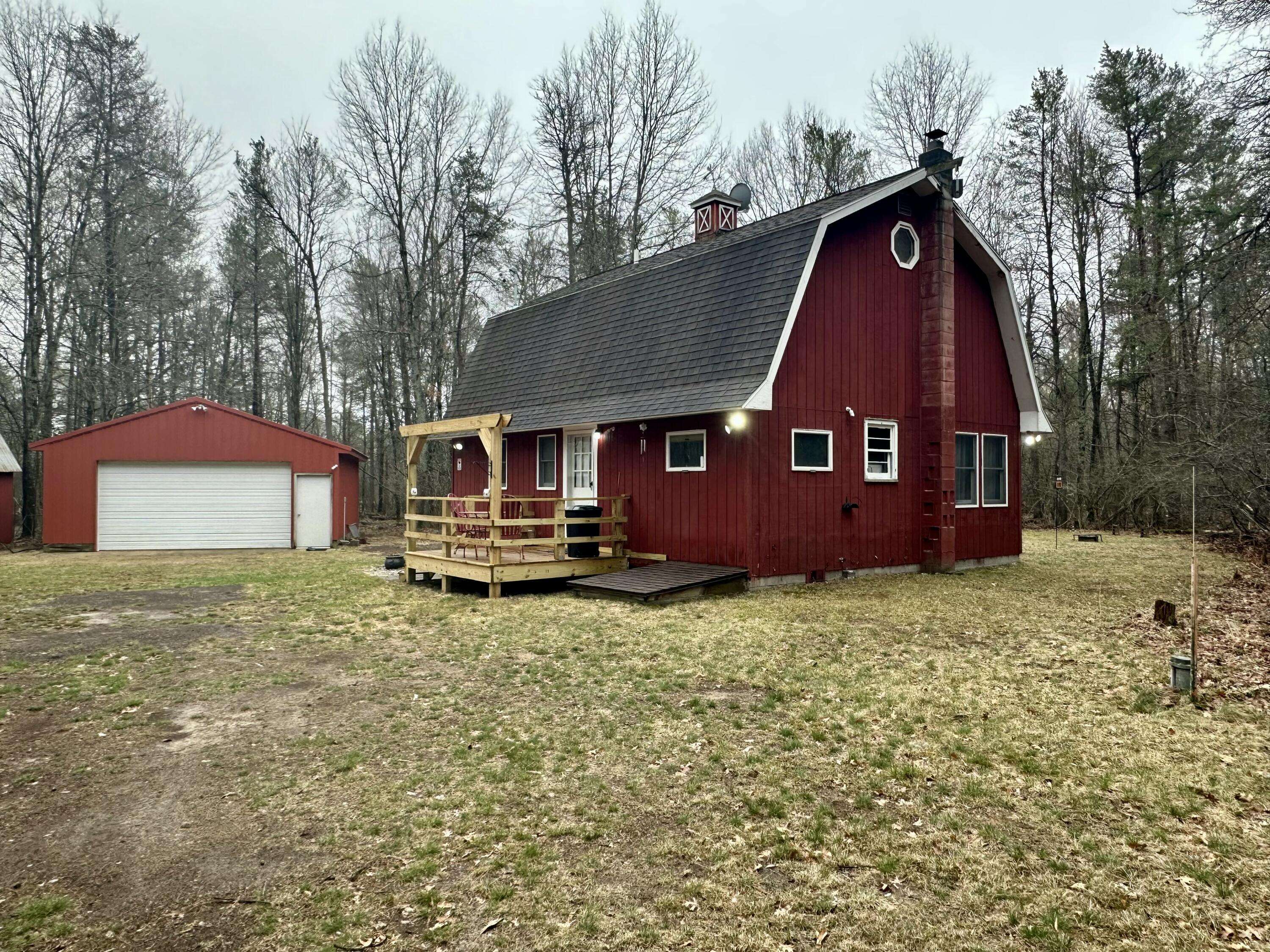 9516 S Military RD, Grayling, MI 49738