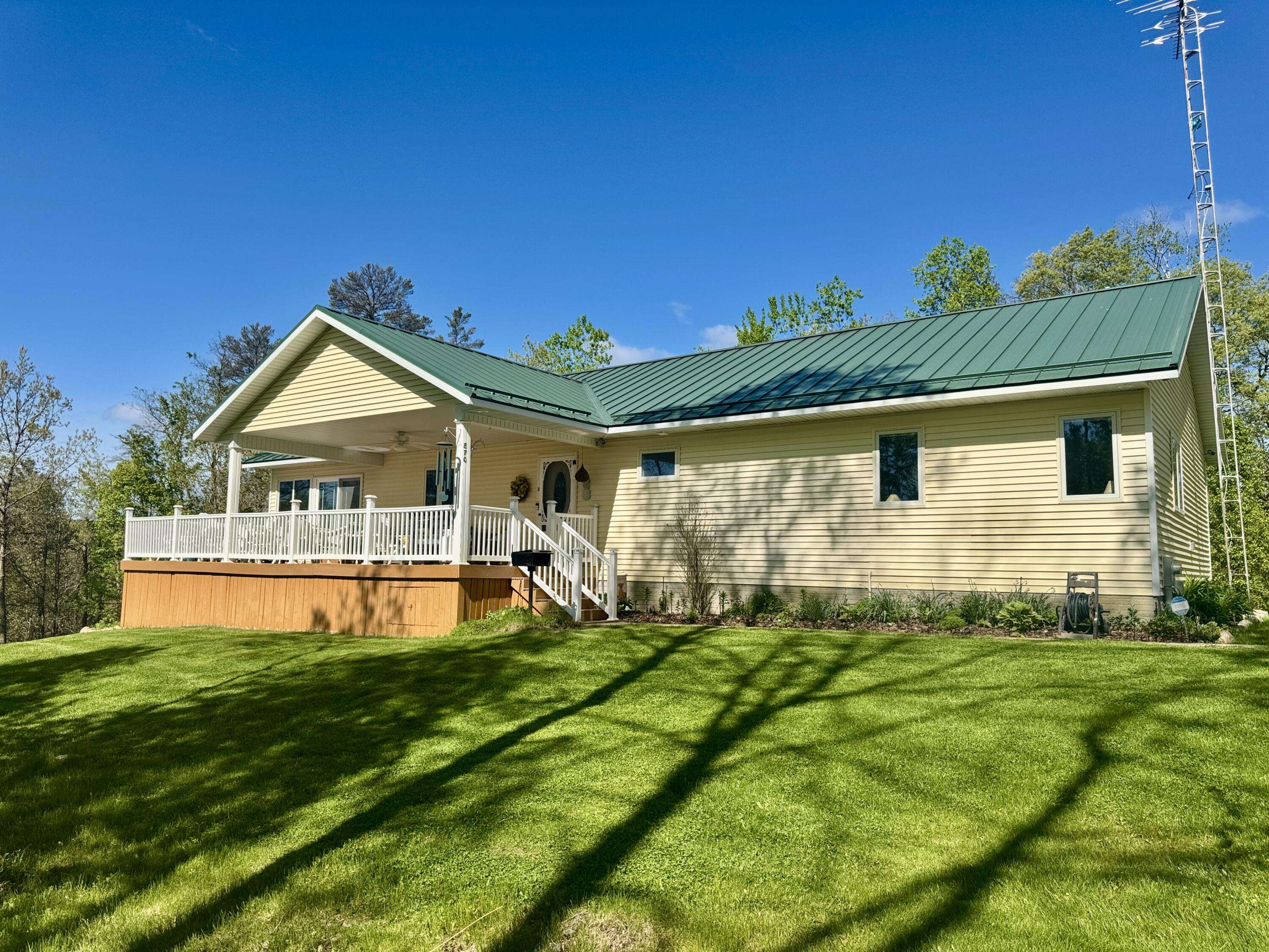 870 Dalton DR, Rose City, MI 48654