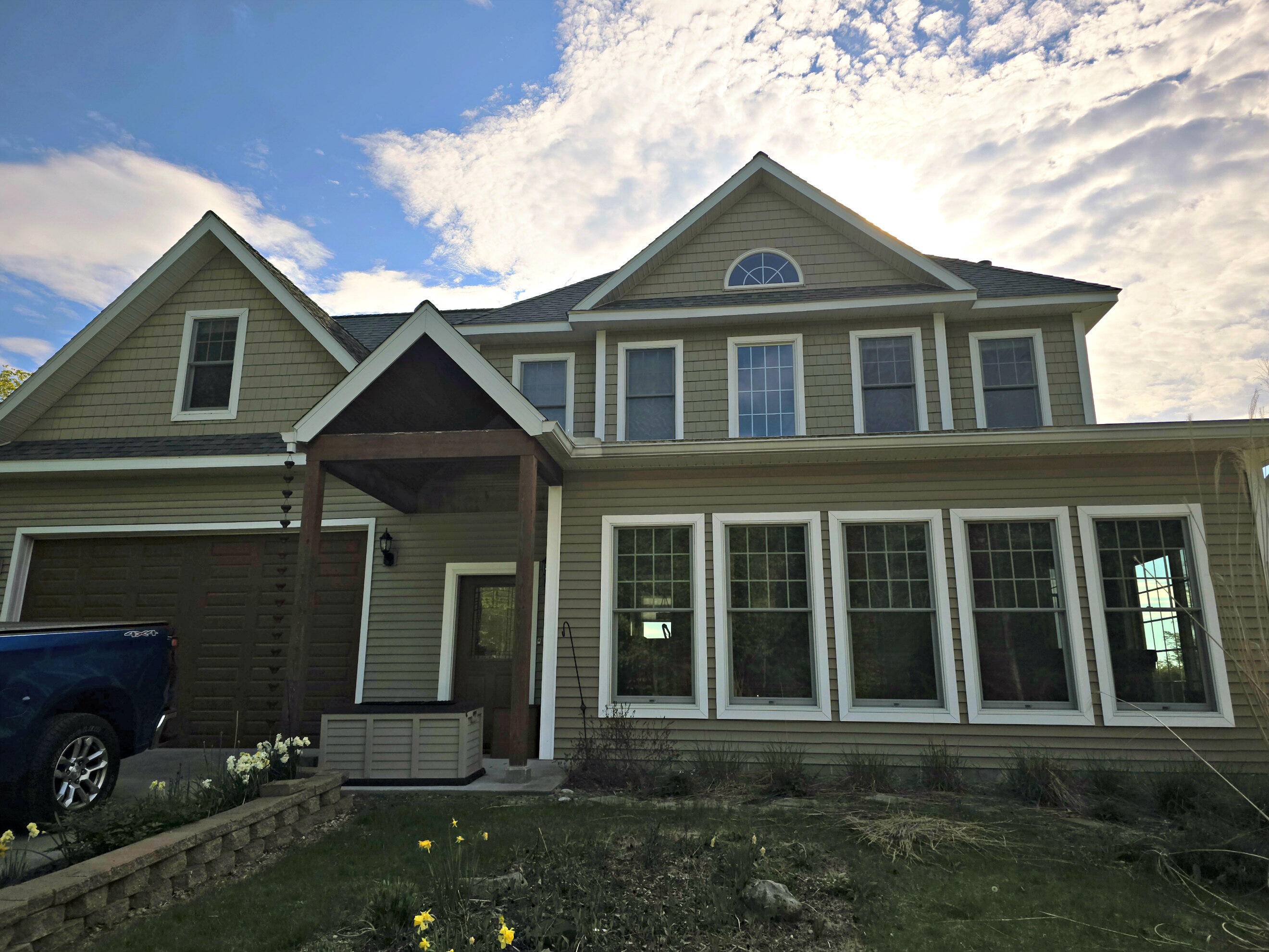 N1746 Smith RD, St. Ignace, MI 49781